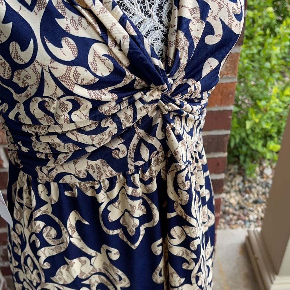 Maxi dress - Picture 3 of 9